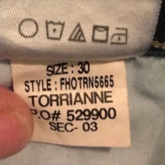 Joe’s Jeans size 30 high rise blue jeans The Torrianne with stretch - Picture 5 of 15
